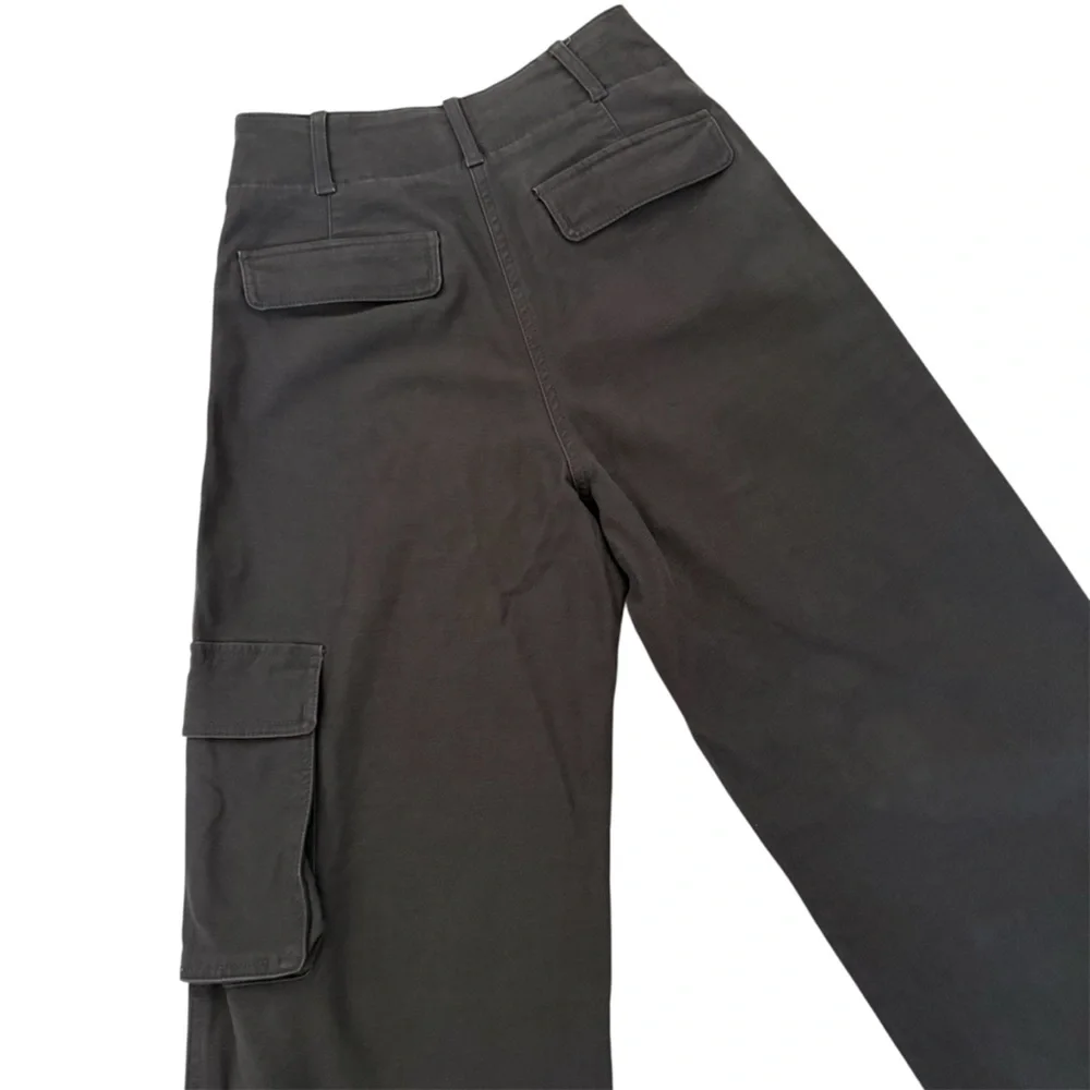 Aritzia Wilfred Free Picture Cargo Dark Grey Pants size 0 - Picture 5 of 8